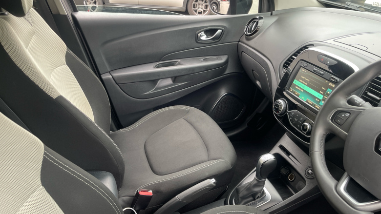 Renault Captur 1.5 dCi 90 Iconic 5dr EDC Diesel Hatchback